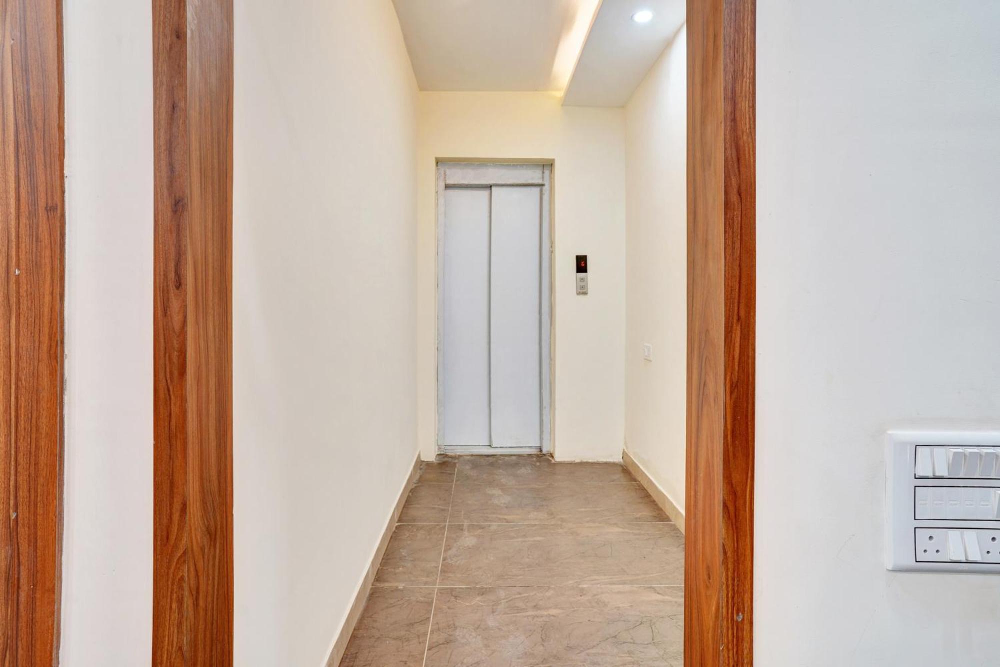 Hotel O Gayathri Metro Deluxe Bengaluru Zewnętrze zdjęcie